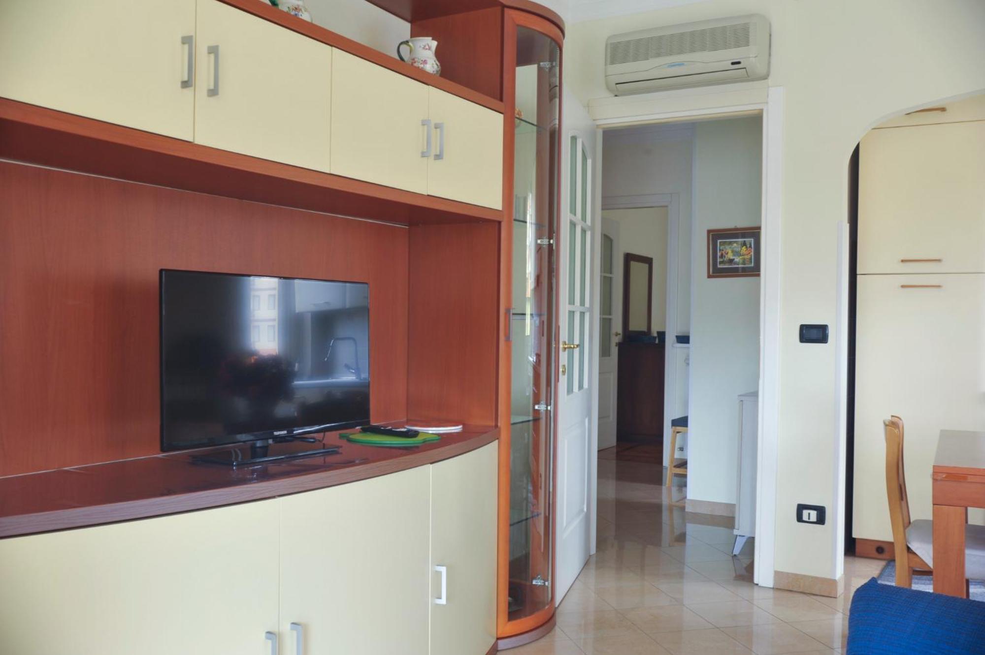 Casa Carina Centro Citta Con Garage Privato Apartment Sanremo Bagian luar foto