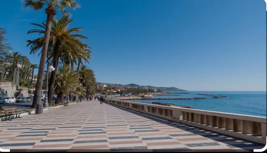 Casa Carina Centro Citta Con Garage Privato Apartment Sanremo Bagian luar foto